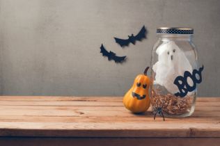 DIY Halloween Home Ideas - Ahern Nurseries - Limerick